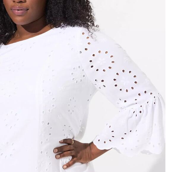 Torrid Plus Size 2 White Mini Woven Challis Embroidered Eyelet Bell Sleeve Dress - Picture 3 of 4